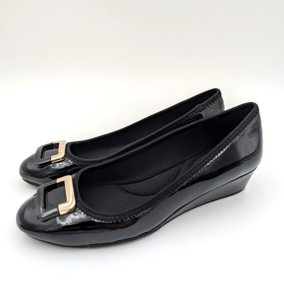 Bandolino Tad Wedge Pumps Women's Buckle Slip On Black Size US7.5M EU38 - Picture 1 of 10